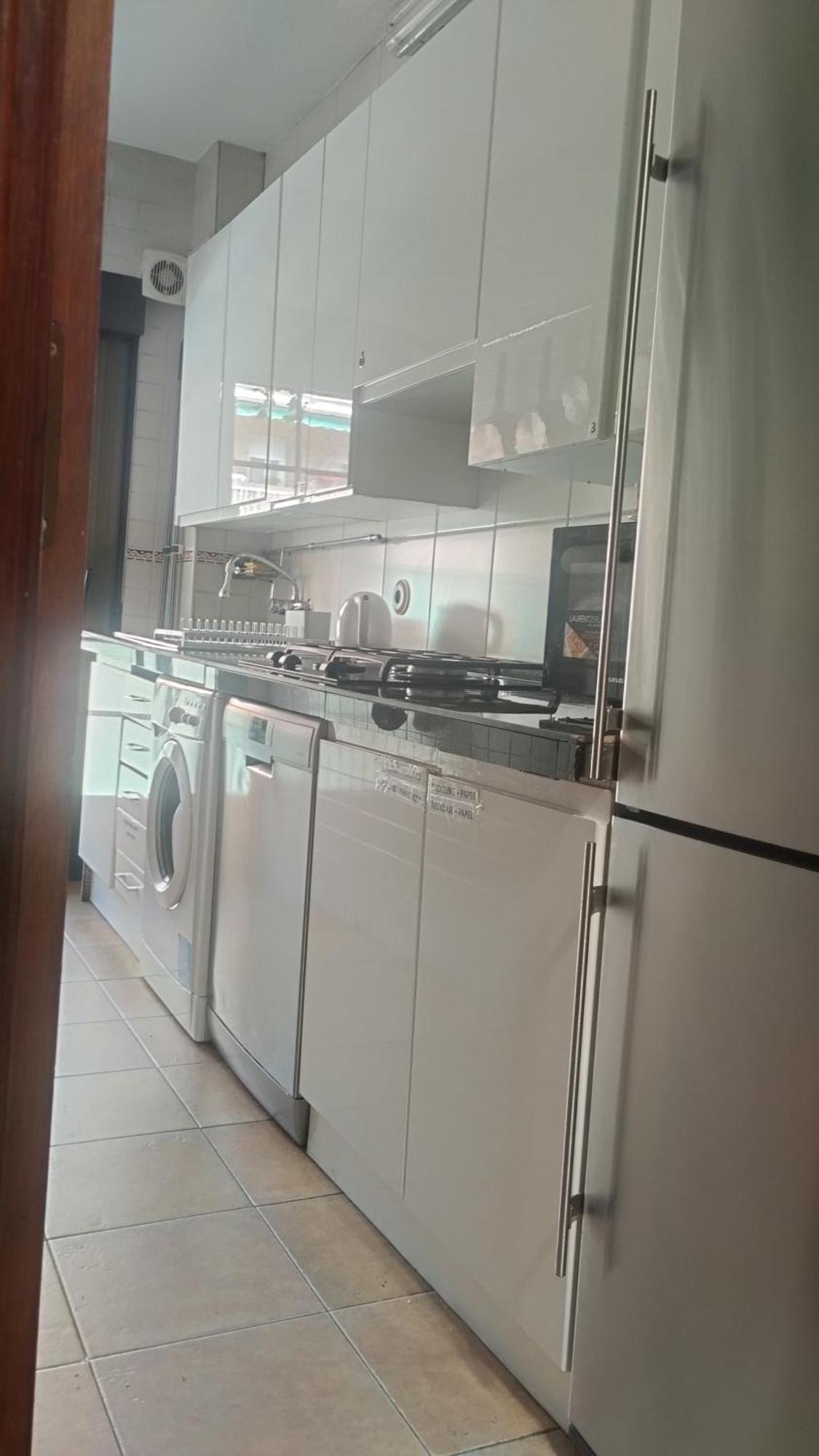 Habitaciones Individuales En Apartamento Мадрид Екстер'єр фото